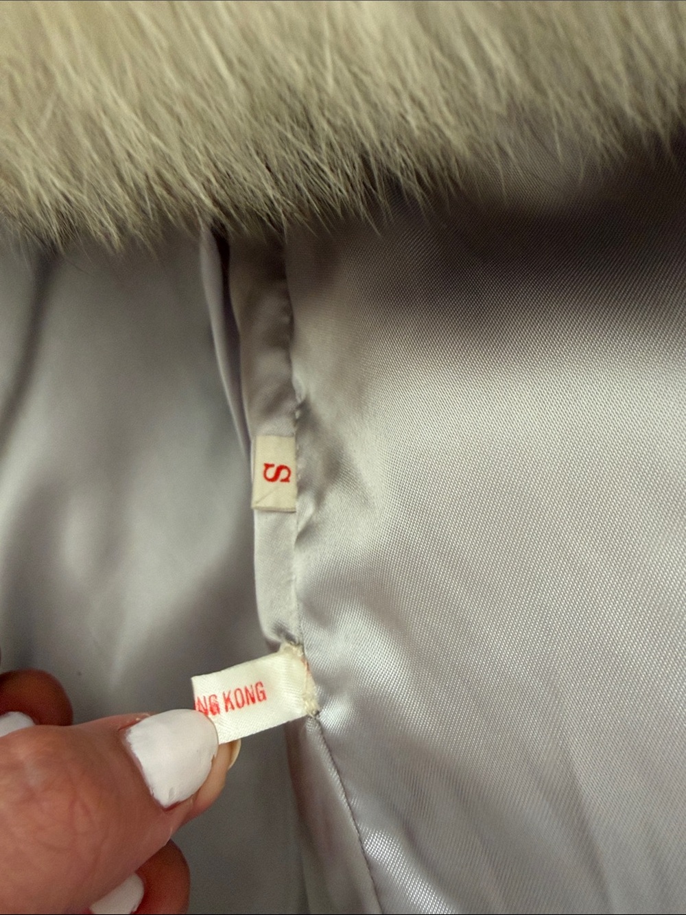 VTG ivory fox fur coat✨ - Picture 4 of 7